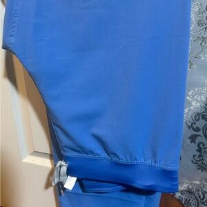 Figs scrubs set 
TOP is XL
Pants is large